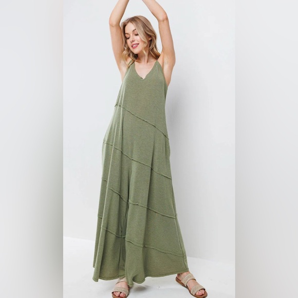 Ces Femme Olive Green Solid Exposed Hem Jumpsuit with Pockets Size M - Picture 1 of 3